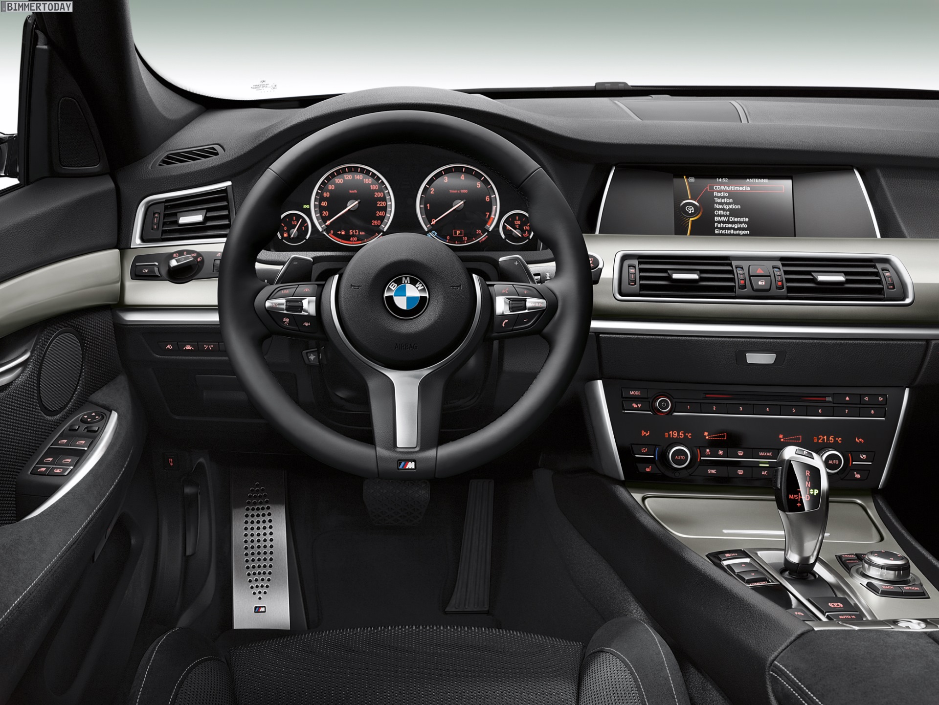 Салон BMW 5 2013-2014